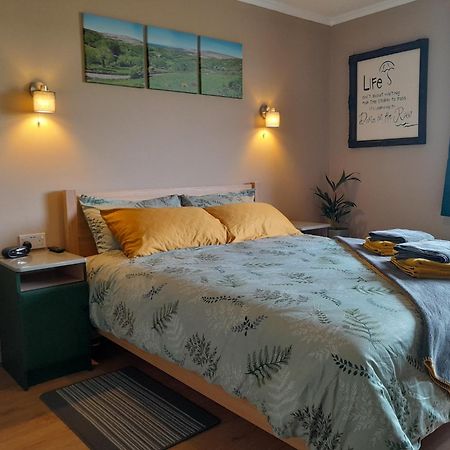 Slieve Elva B&B Lisdoonvarna Exteriör bild